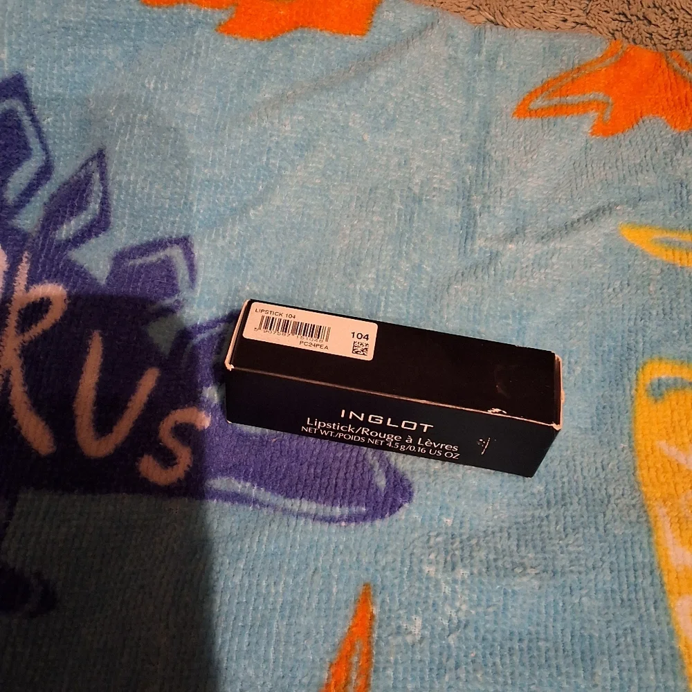 NWT Inglot Lipstick Rouge #104